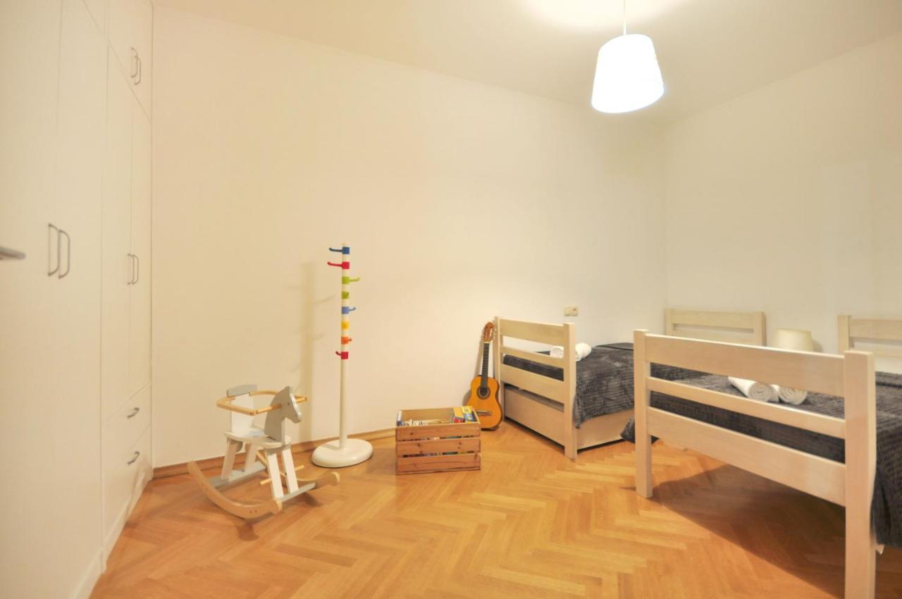 Family Apartment Noel - Omis Bagian luar foto